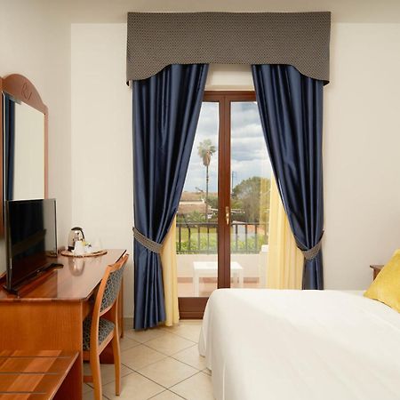Hotel Relax Сиракузы Экстерьер фото
