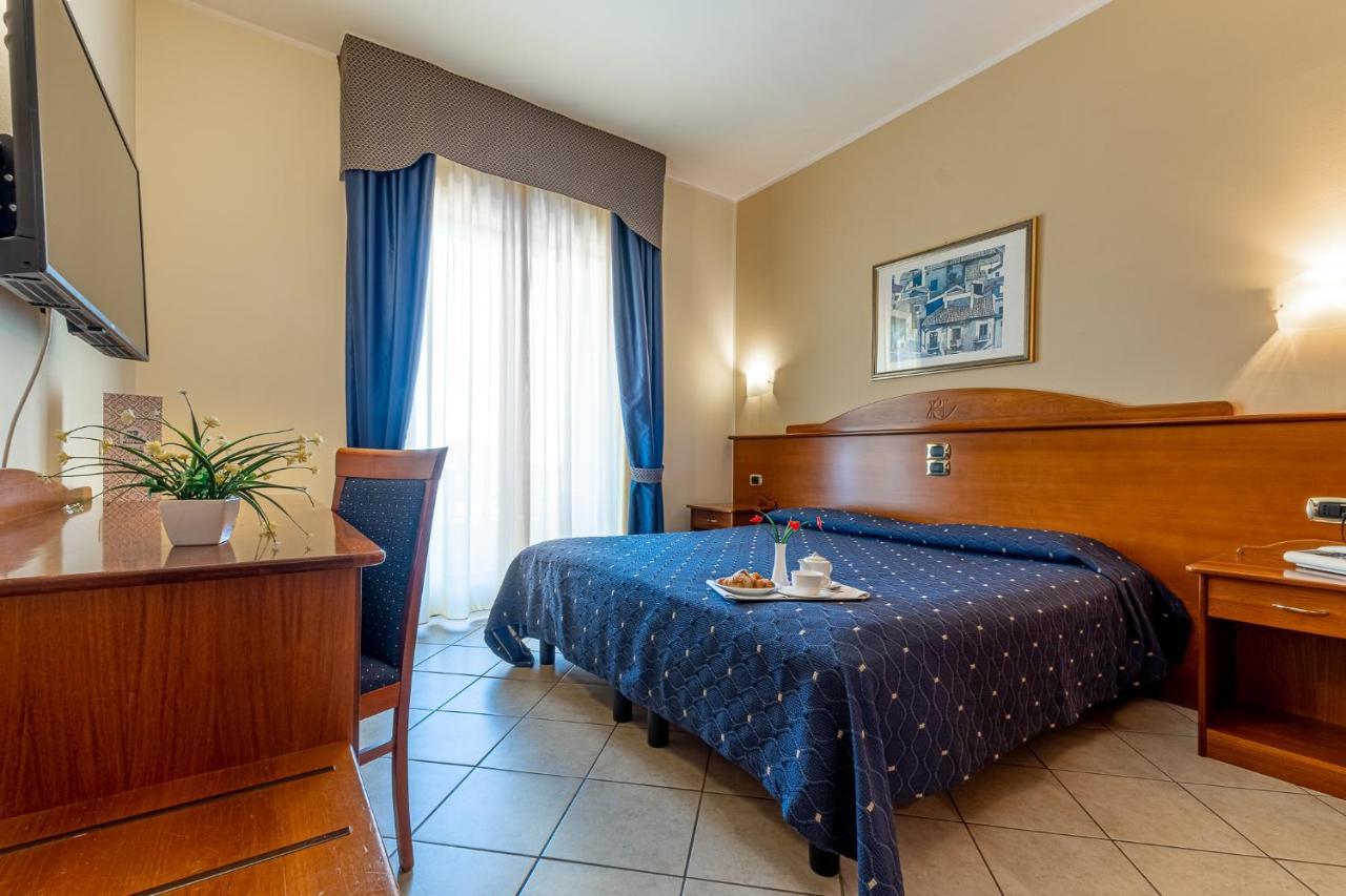 Hotel Relax Сиракузы Экстерьер фото