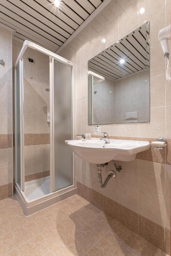 Hotel Relax Сиракузы Экстерьер фото