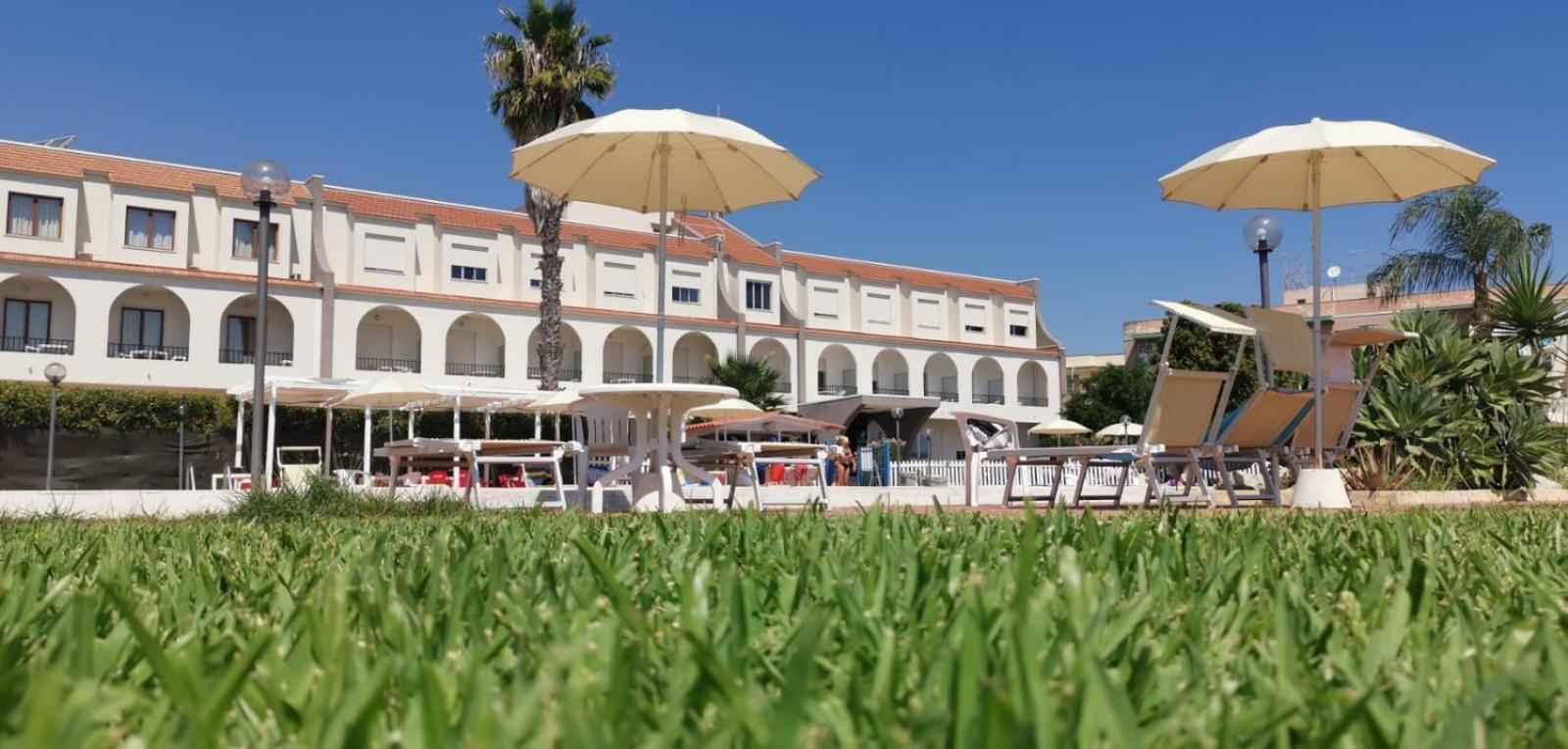 Hotel Relax Сиракузы Экстерьер фото