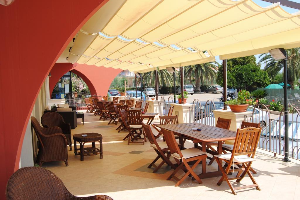 Hotel Relax Сиракузы Экстерьер фото